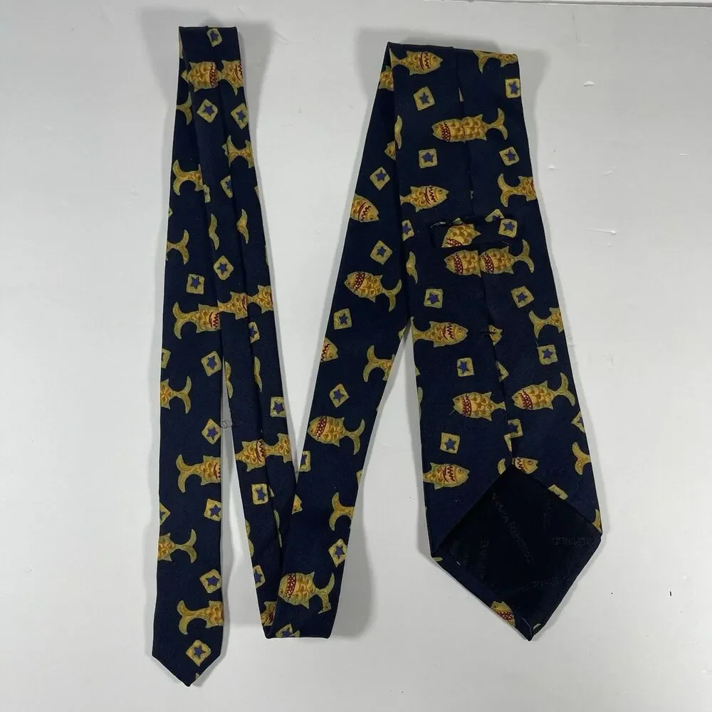 Banana Republic brand banana